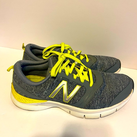 New Balance Women’s 711 Heathered Gray Running Shoes size 8. - Picture 1 of 6
